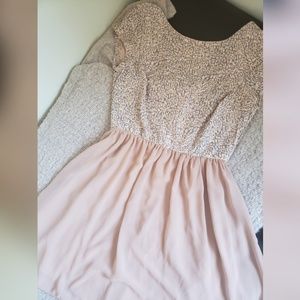 Size 9 coral dress